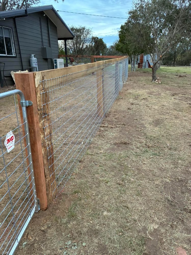 Post and rail with mesh and a new gate